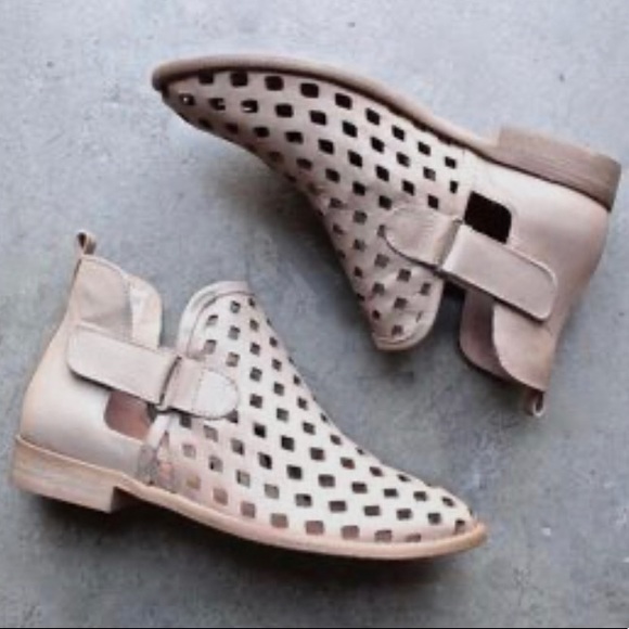 musse and cloud caila